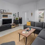 House Runa