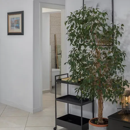 Apartment House Runa *