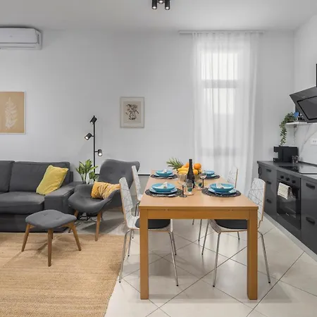 House Runa Porec
